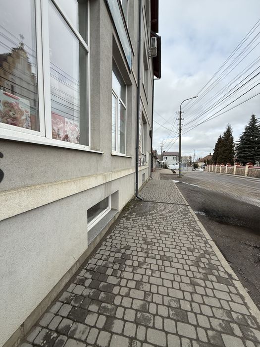 Продаж салону краси у Мостиськах