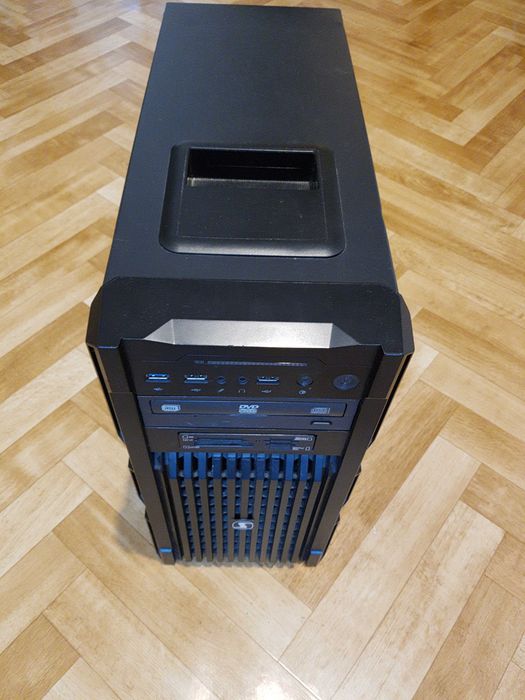 Komputer Do Lekkich Gier AM4 Zen 1600 RX470 8GB RAM SSD 256