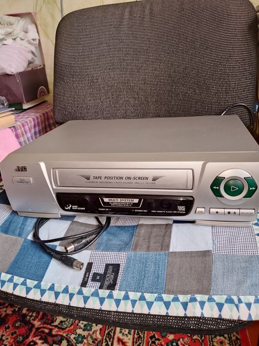 Видеоплеер пишущий JVC