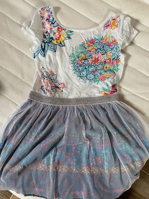 Vendo vestidos menina Desigual