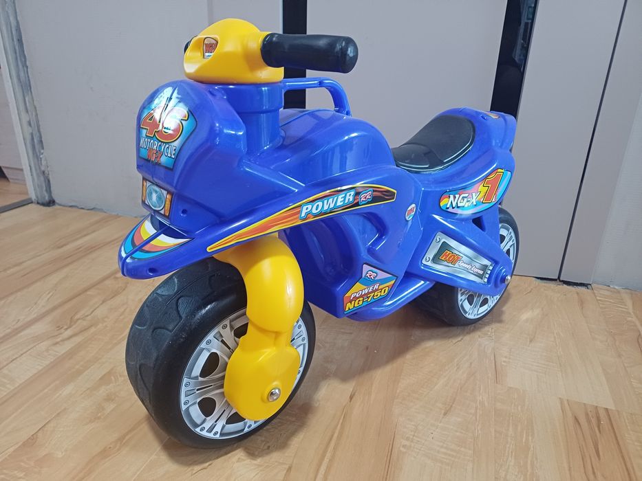 Motor motocykl jeździć