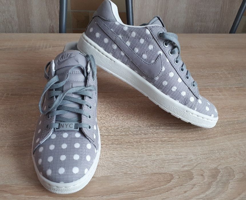Buty Nike WMNS Tennis Classic Ultra EU 37,5-23,5 cm