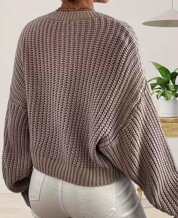 Beżowy sweter – rozmiar M – nowy z metką