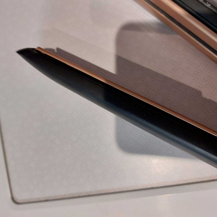 Prostownica Remington Keratin Therapy.