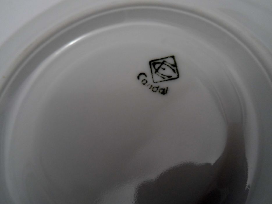 Chavenas em porcelana do  Candal