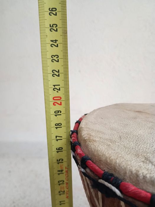 Tambor africano / djambê em madeira e pele de cabra feito artesanalmen