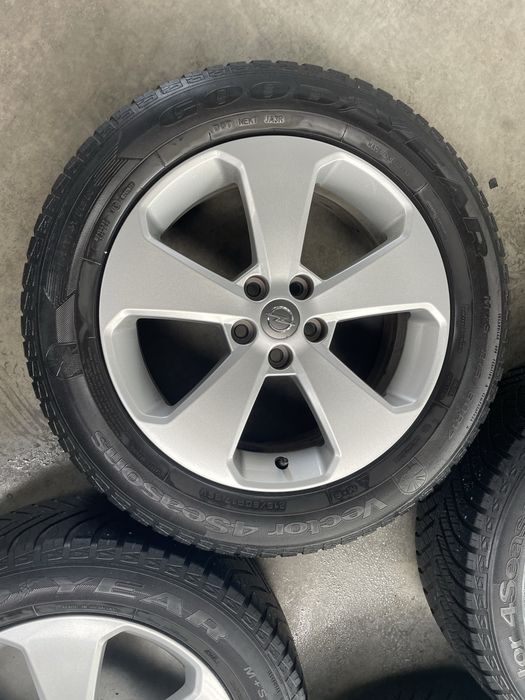 Kola felgi opel mokka 17 cali 5x105 et38 7j opony 215/60/17 goodyear