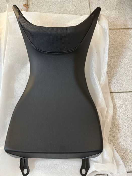 Banco / Mala / Apoios pés Honda NT1100 de 2025 * NOVO *