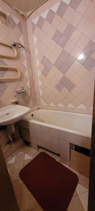 Продаж двокімнатної квартири 45м. вул. Копилівська, 67. Газ. Без%