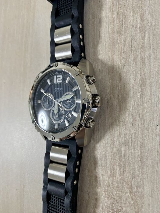 Годинник чоловічий GUESS