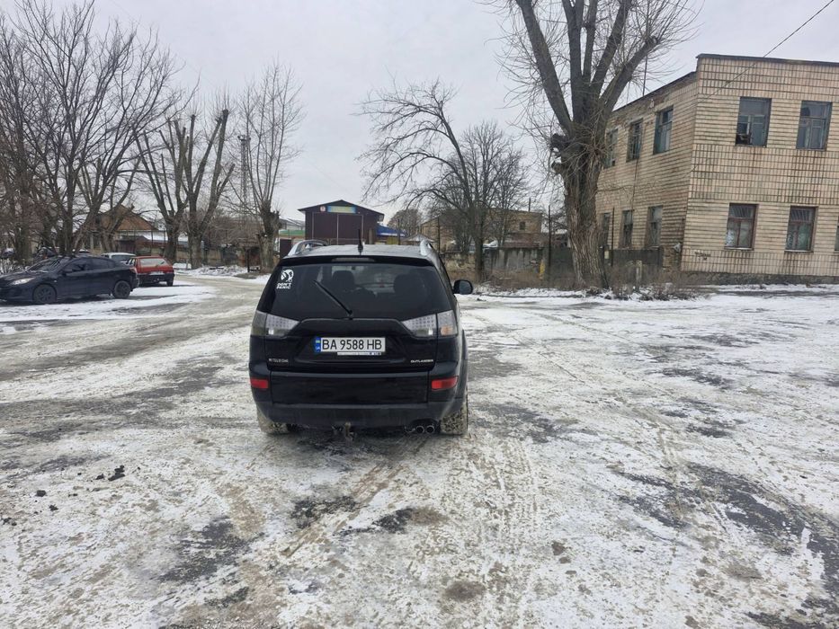 Mitsubishi Outlandar 2007, 6500 $