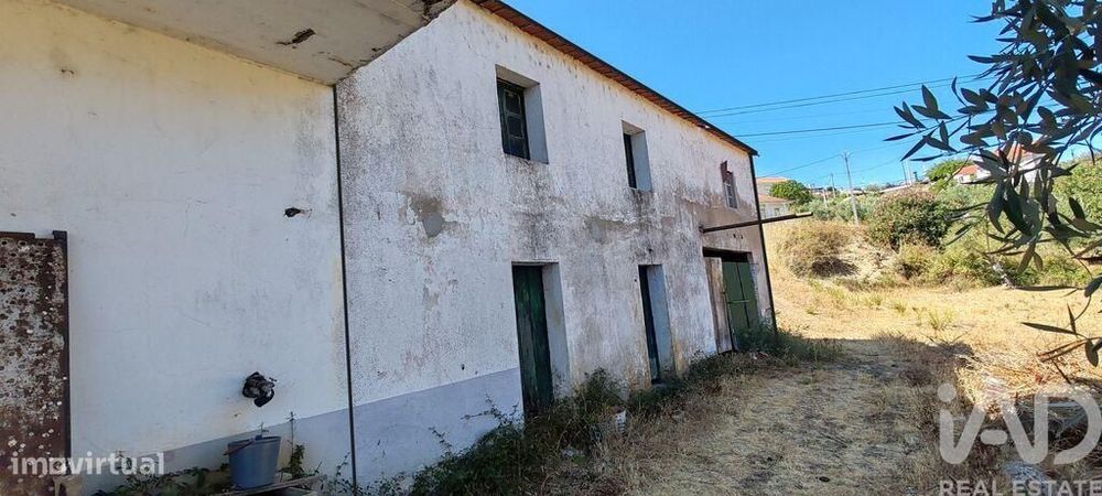 Casa / Villa em Proença-a-Nova e Peral de 69 m2
