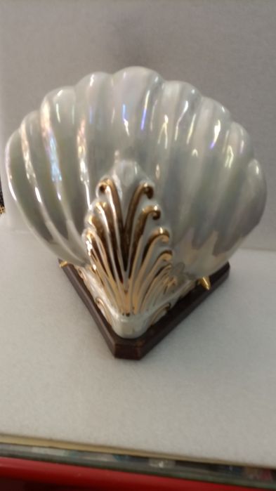 Decorative Figurine423919365474887681