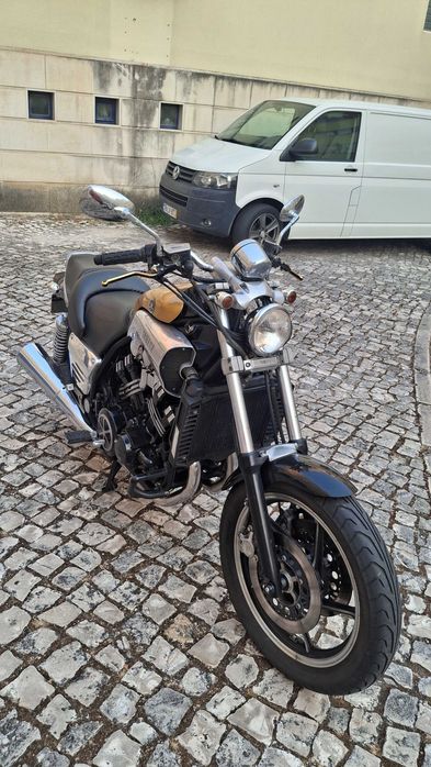 Yamaha Vmax 1200