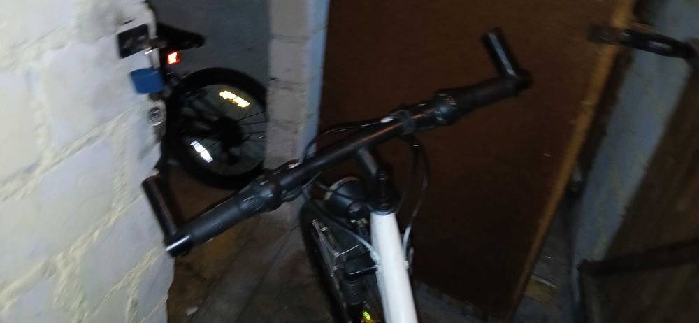 Sprzedam rower,  sprawny dla mnie za duży