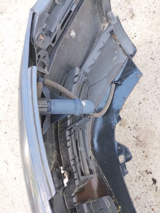Zderzak przód przedni VW Touran 1 spryskiwacze