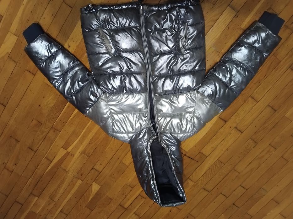 Куртки 140 -146 см. Осінні і зимові