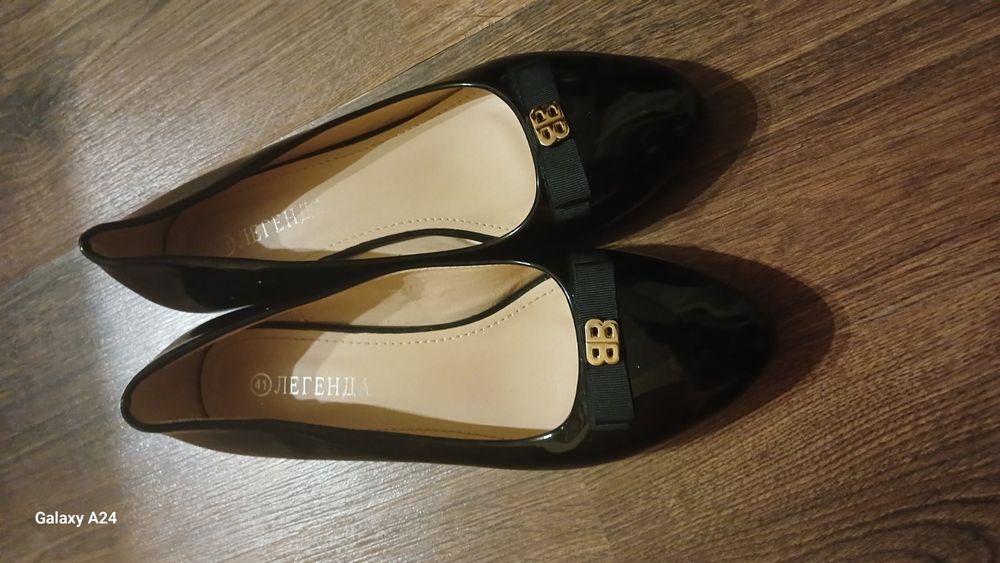 Туфлі лакові недорого