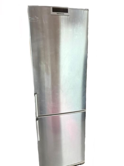 Frigorífico Siemens inox , usado mas em boas condições.