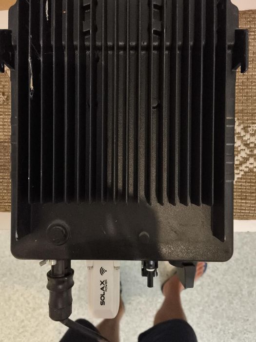 Inversor SolaX X1-1.5-S-D(L) + Modulo WiFi 
Módulo WiFi SolaX