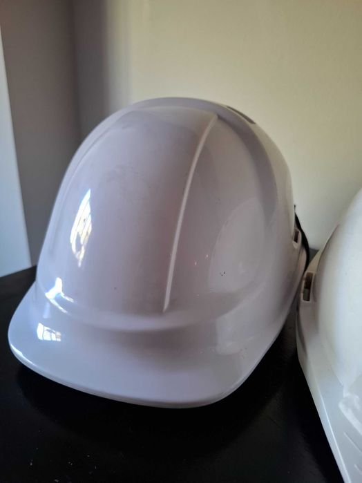 Capacetes de obra463436474409953284
