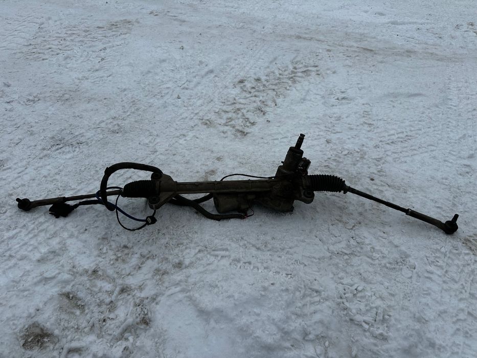 Рульова рейка subaru forester 2010