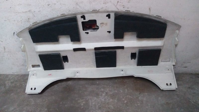 Chapeleira Da Mala Toyota Avensis (_T25_)