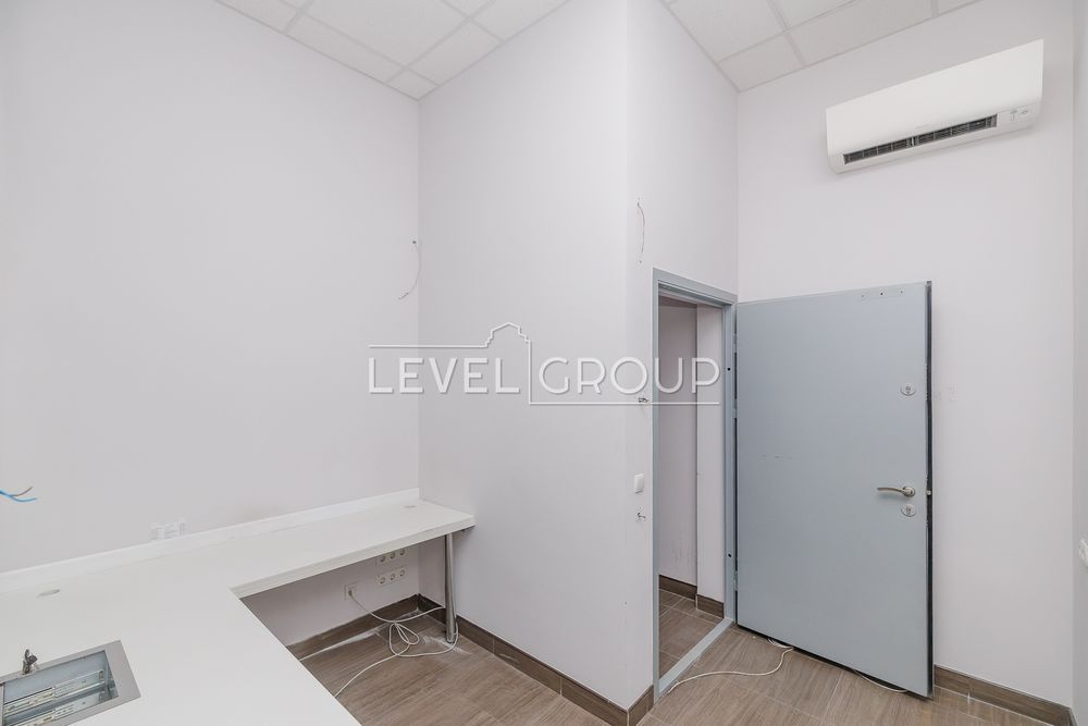 Оренда комерційного приміщення. 266 кв.по вул.Чорновола 10