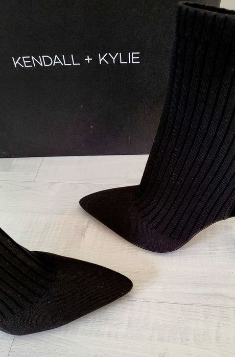 Kendall+Kylie botki bez pięty roz 41