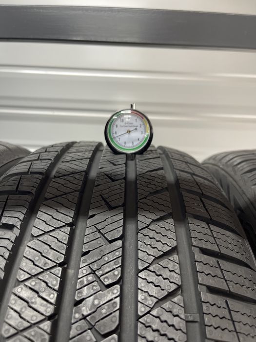 Все сезоні шини 235/45r19 Vredestein . Ціна 3000грн/шт.