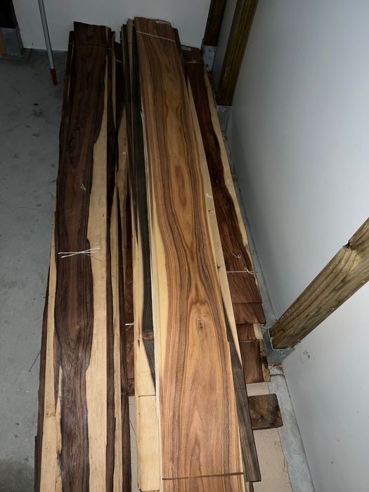 Madeira e Folha Pau Santo