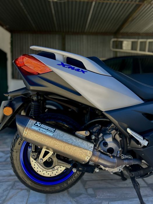 Yamaha XMAX300 2022