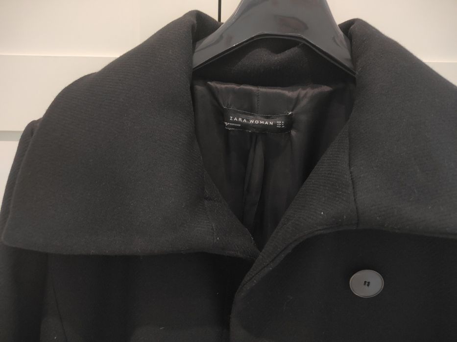 Elegancki wełniany płaszcz Zara