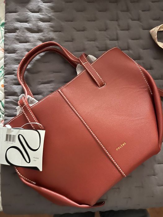 Mala Nova, com etiqueta