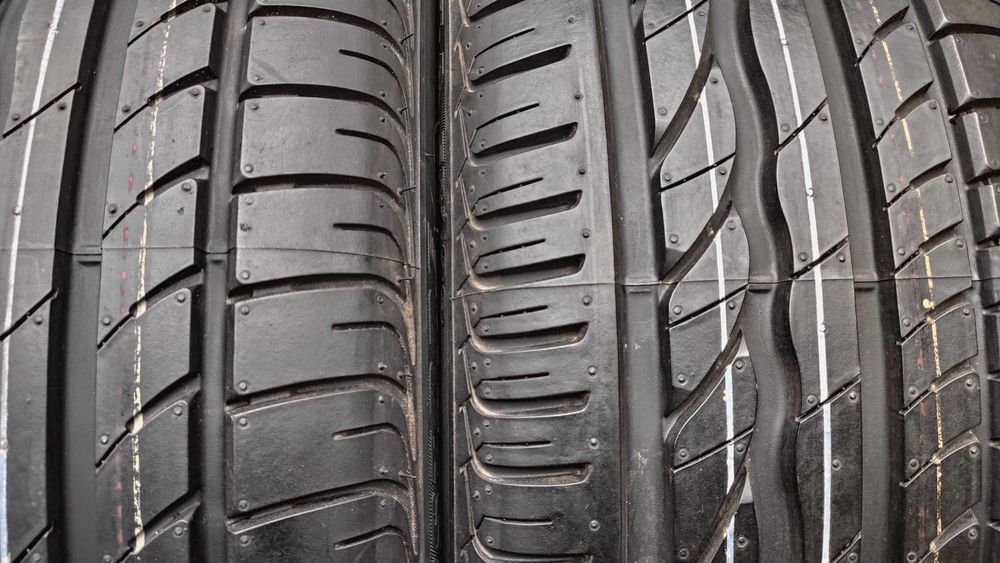 Шини 205/55R17.  Bridgestone. нові