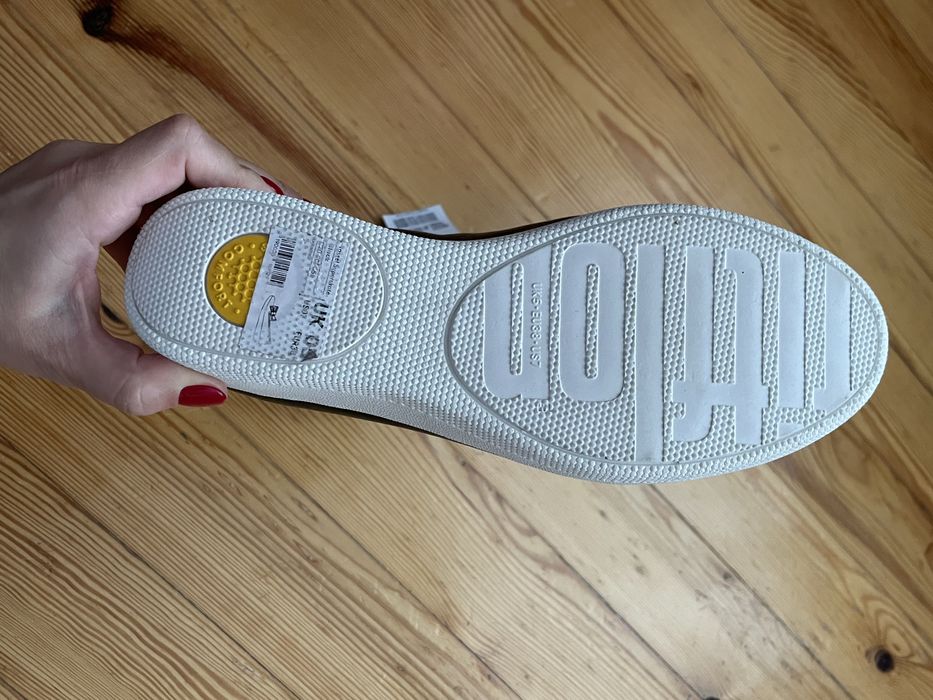 Лофери з китицями