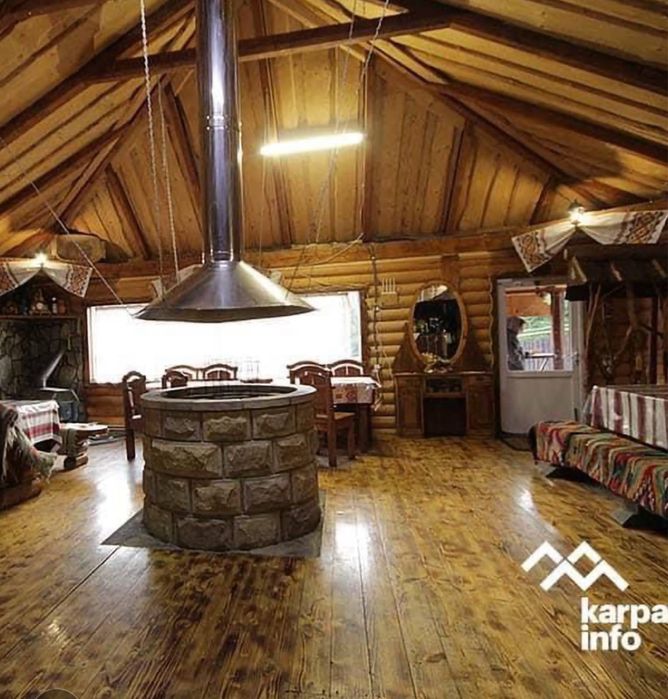 Яремче/Микуличин/готель/діючий бізнес/Карпаты, річка Прут