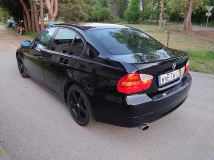 Bmw 3 e90 318 i benzyna
