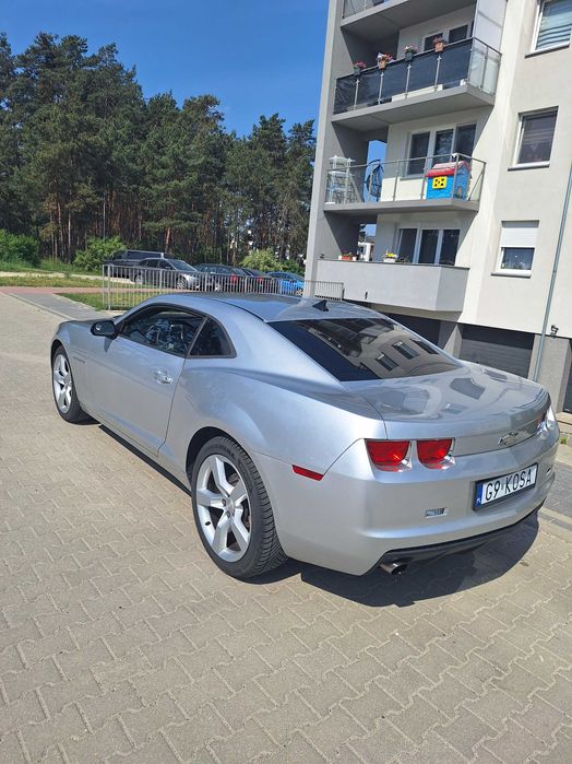 Śliczny Chevrolet Camaro