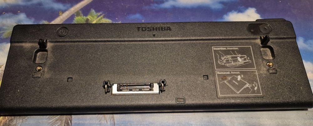 Toshiba portege R500 - Windows e Office
Windows + Office 

Ecrã 12 Pol