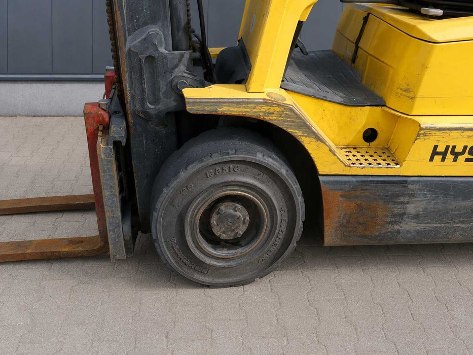 Wózek widłowy Hyster H2.00XMS – 2004 r. | Udźwig 2 t | Przesuw boczny