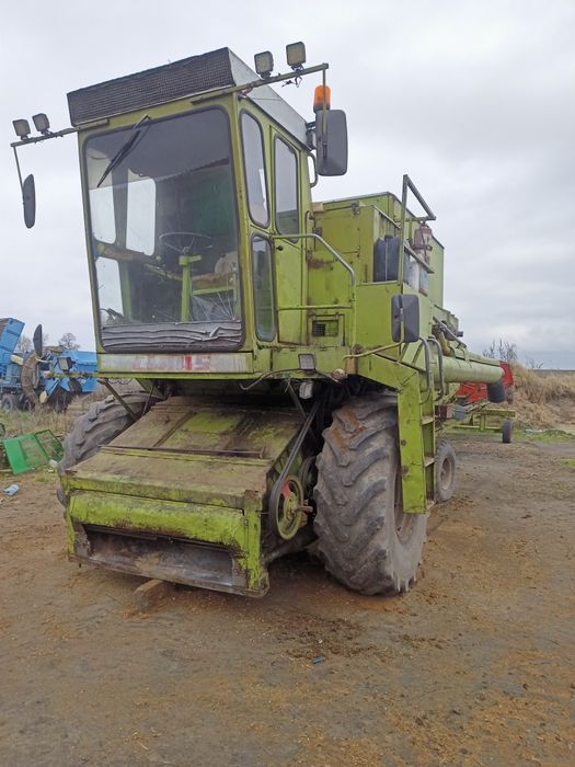 комбайн CLAAS Dominator 100
