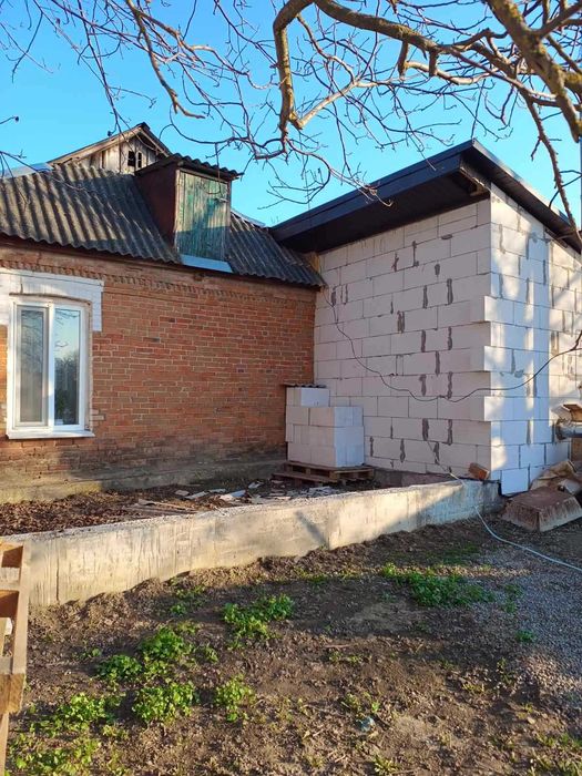 (3) Продам будинок в с. Хижинці 0756