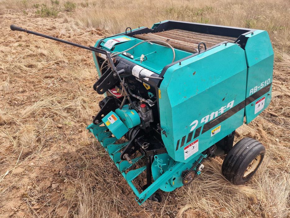 Mini enfardadeira de rolos Takakita RB-510 - Fabrico Japonês