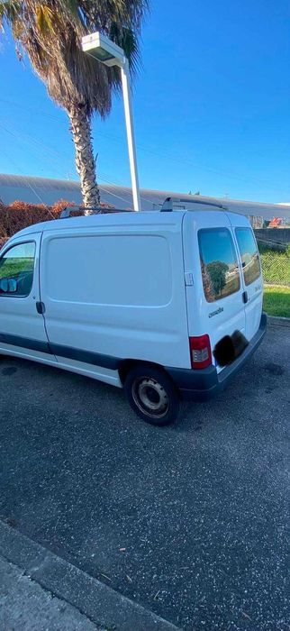 Topíssima Carrinha branca Citroen Berlingo