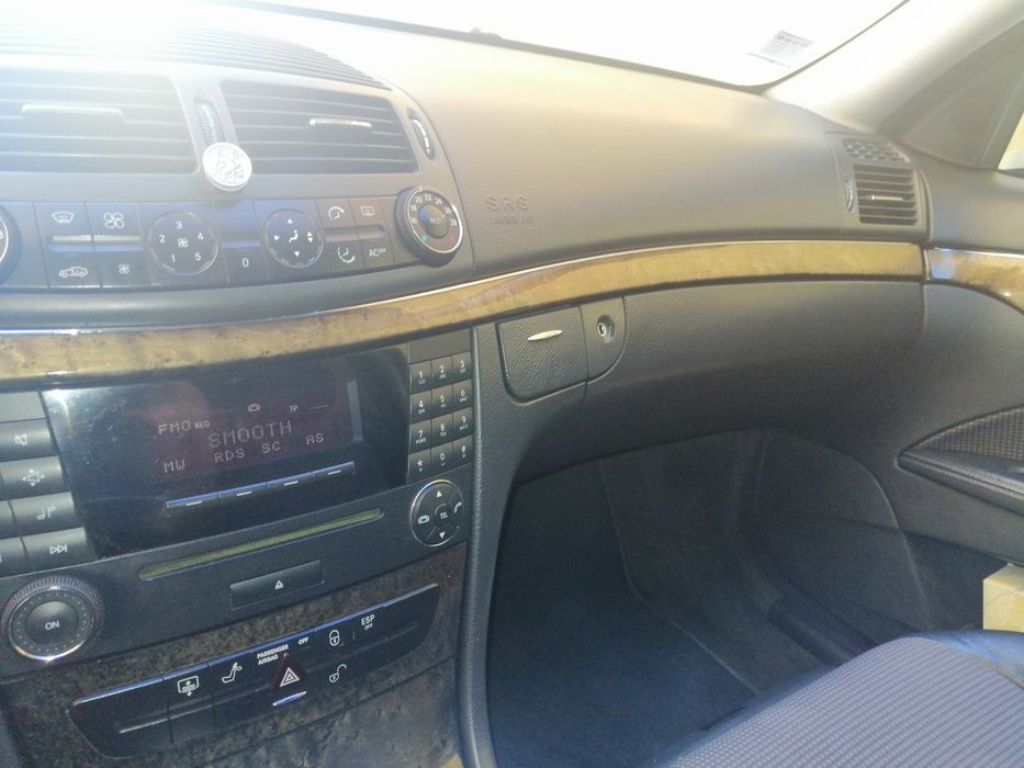 Mercedes E 220 2003 foto 4