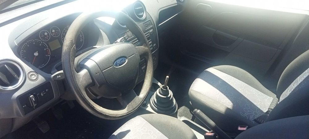 FORD FIESTA 5 Para Peças