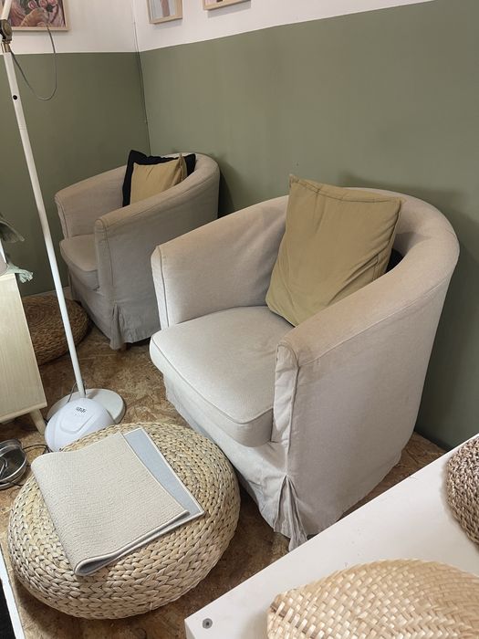 Poltronas IKEA NOVAS