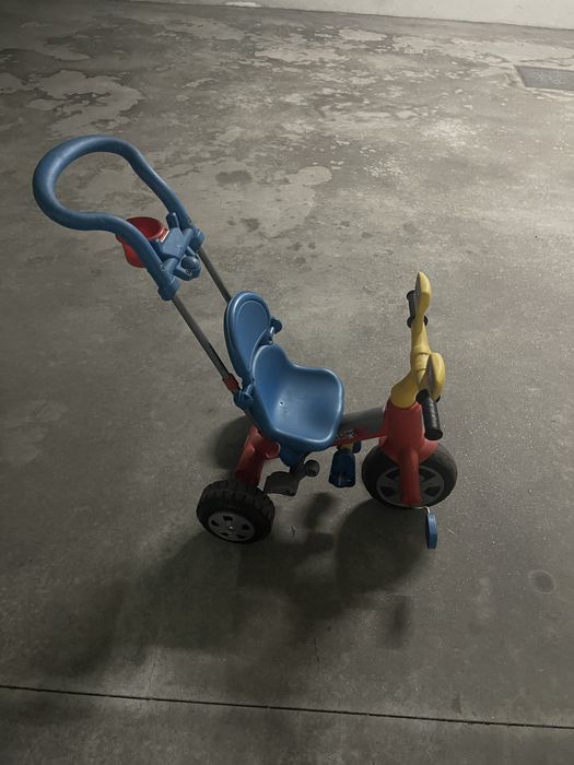 Triciclo de criança em otimo estado