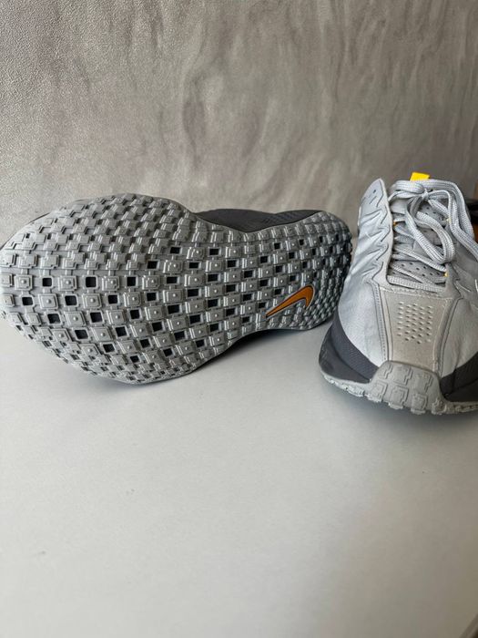 Кросівки Nike Ava Rover Wolf Gray 43 (27.5)